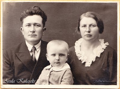 457. Artur, Adeele ja poeg Endel Käärik