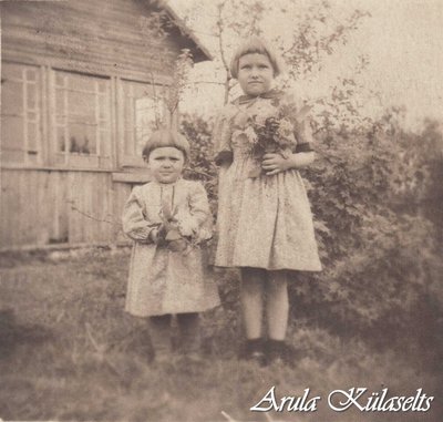 680. Siiri ja Viivi Lõõndre Rebaste talust