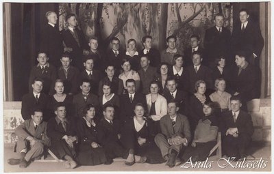 703. grupp Arula inimesi